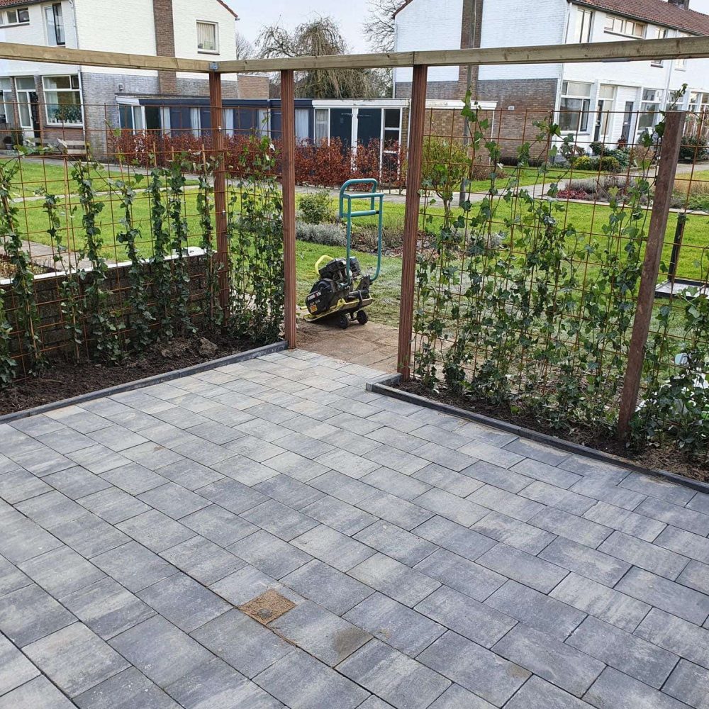 hovenier-bollenstreek-en-omstreken-tuinaanleg-bestrating-onderhoud-beplanting-01 at 17.03.07 (4)
